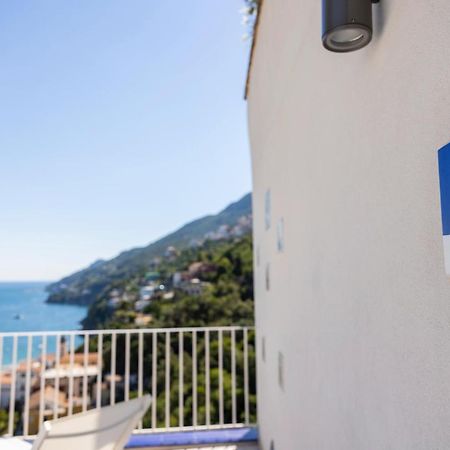 Decori Suites Amalfi Coast - Free Parking Vietri sul Mare Exterior photo