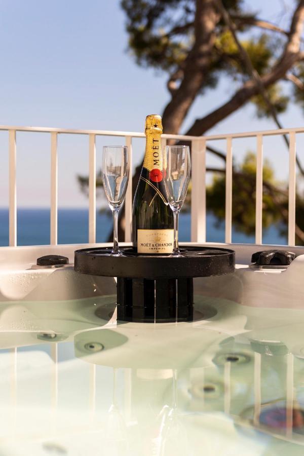 Decori Suites Amalfi Coast - Free Parking Vietri sul Mare Exterior photo